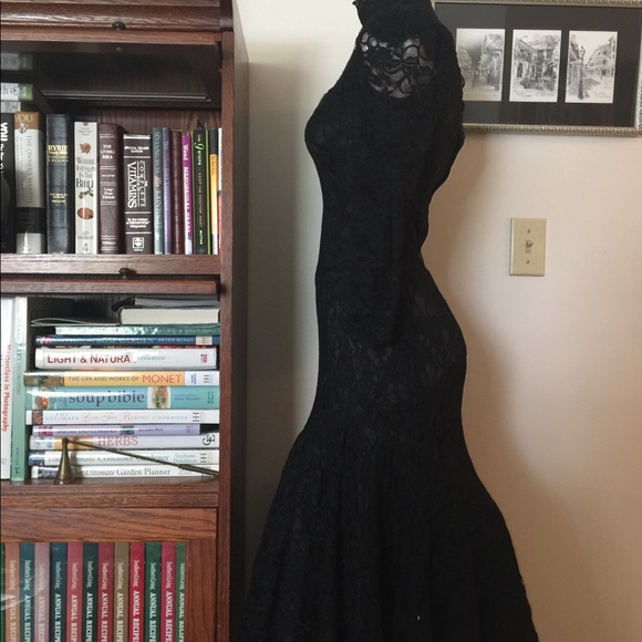 Scott McClintock Dresses & Skirts - SALE!!! Vintage Scott McClintock hi lo lace dress